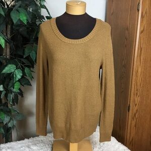 OLD Navy Medium carmel color long sleeve lighter weight sweater